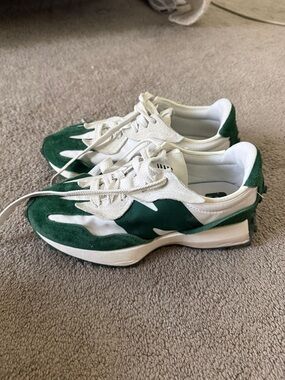 New Balance Women's Green & White Suede Accent Runners 327- Size 8.5 Women